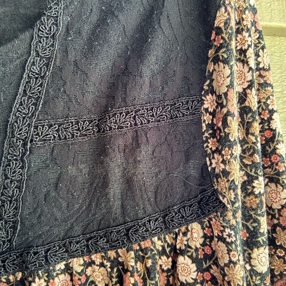 Maurice’s top, sheer Lacey neck  brown floral base. Plus size 2 - Picture 4 of 4